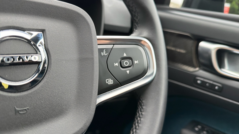 Volvo XC40 300kW Recharge Twin Ultimate 78kWh 5dr AWD Auto Electric Estate